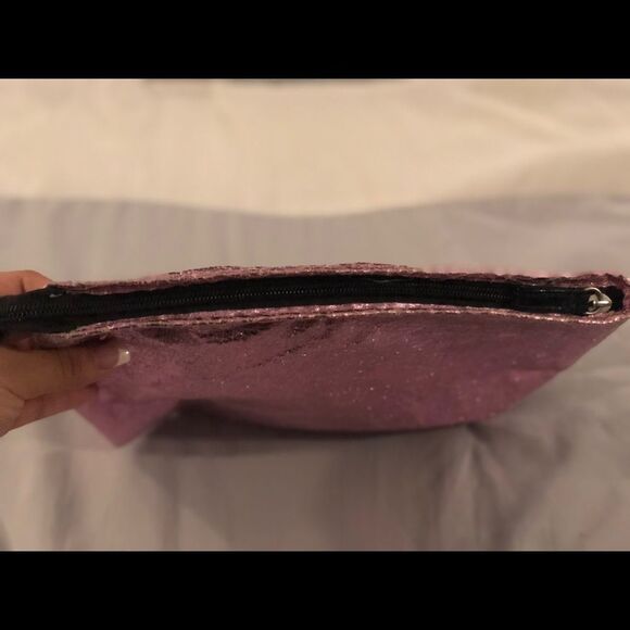 MEDIUM sized pink foil  makeup travel zipper bag - Picture 5 of 7